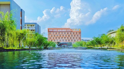 全球专业的电子竞技平台,浩方电竞平台：美丽的校园风光